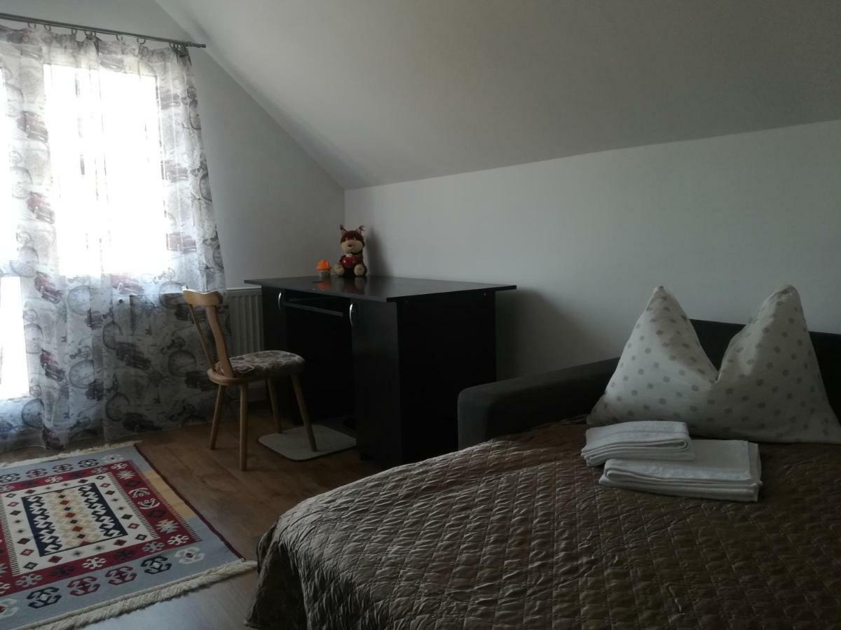 Vila Five Ludus Exteriér fotografie